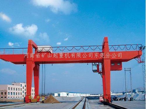 雙主梁?jiǎn)涡≤?chē)門(mén)式起重機